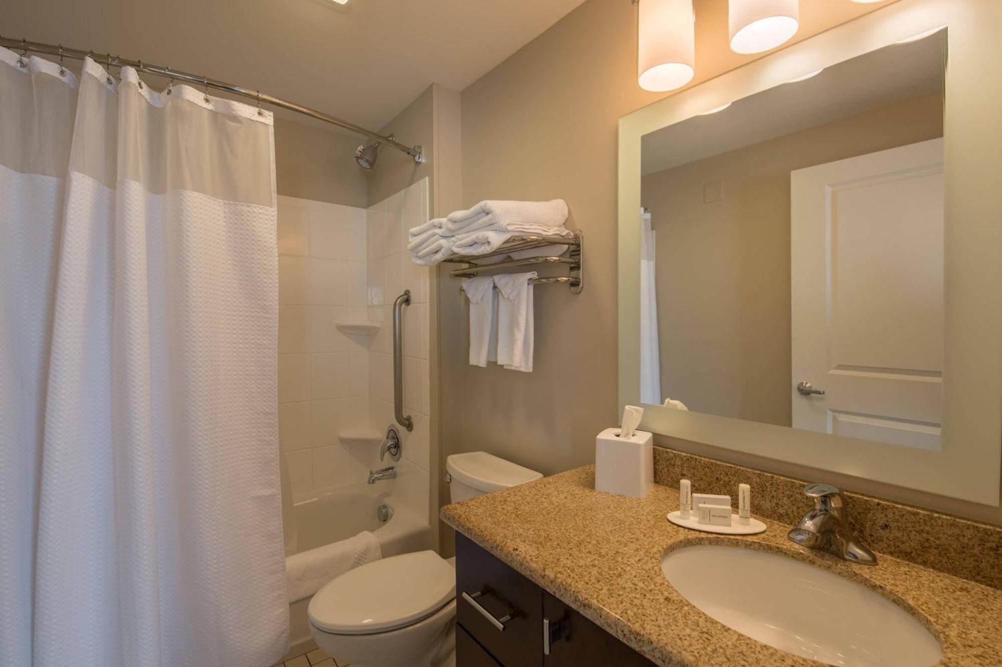 Towneplace Suites By Marriott Provo Orem Exterior photo